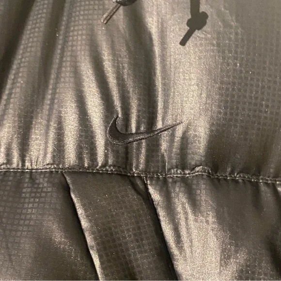 Vintage Nike Puffer Jacket - Picture 4 of 6